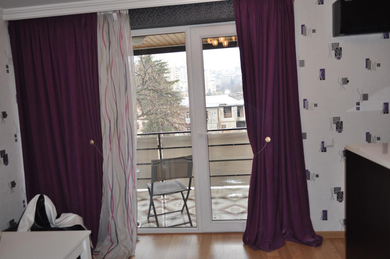 Hotel Your Comfort Tbilisi Buitenkant foto
